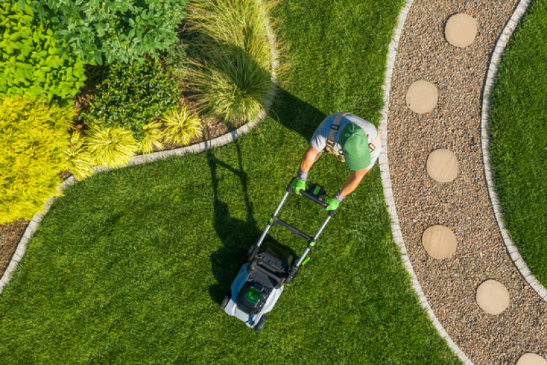 Serviço de Jardinagem e Paisagismo para Escola Serrana - Empresa de Jardinagem e Paisagismo