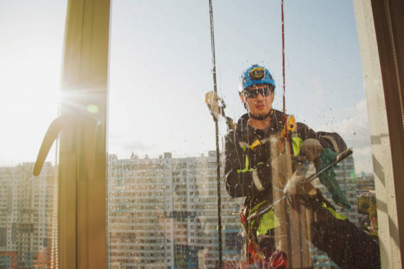 Serviço de Lavagem e Pintura Predial Guarulhos - Empresa de Lavagem de Fachada